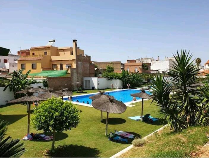 Apartamento Con Patio Y Piscina Cerca De Sevilla La Algaba Zewnętrze zdjęcie