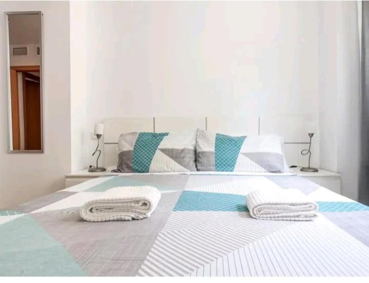 Apartamento Con Patio Y Piscina Cerca De Sevilla La Algaba Zewnętrze zdjęcie